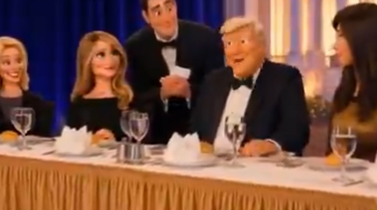 Propaganda de guerra: em novo vídeo de IA, Irã sugere armação em ataque em jantar com Trump